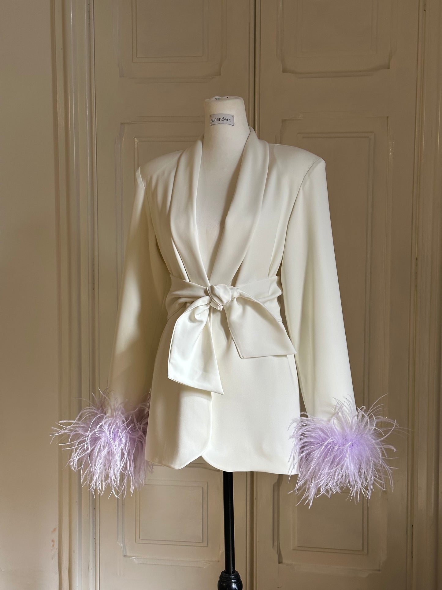 COORD MEDEA costum
